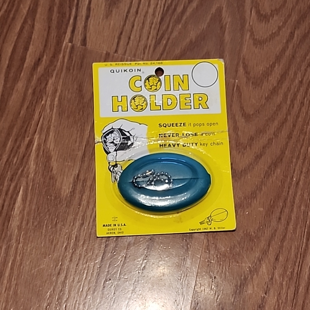 Vintage Quikoin green Coin key chain Holder‎ New in package made in the USA